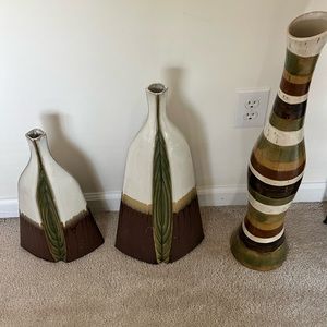 Set of 3 Decorative Vases